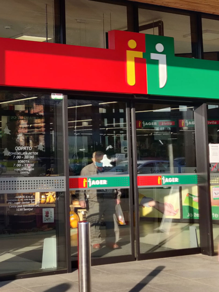 ReklameKojterer_Jager03-vhod